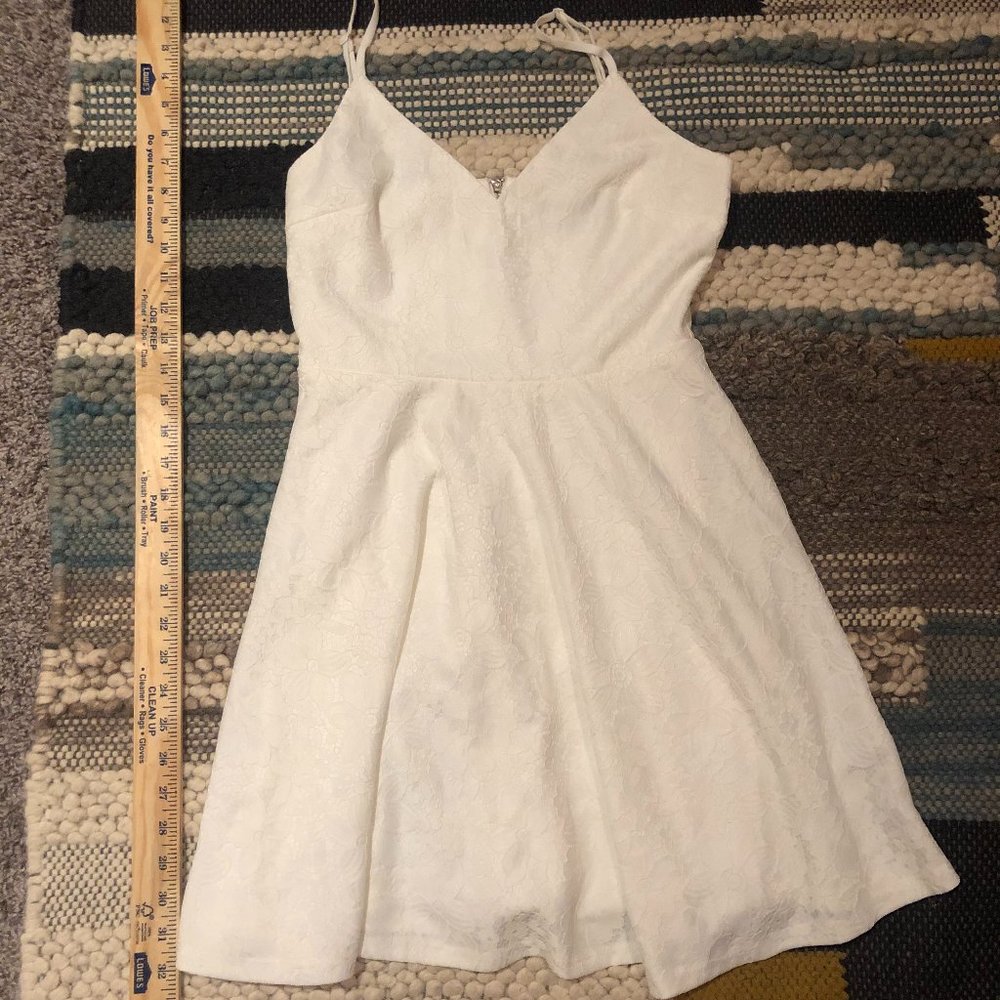 White Lulu’s Lace Mini Dress
